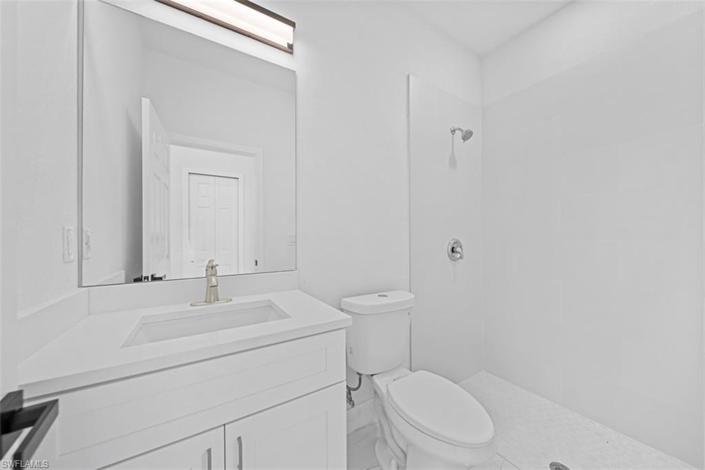2614 71st St W Property Photo 17