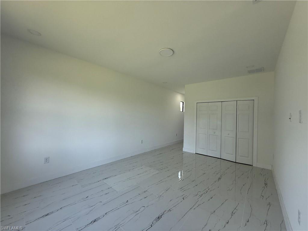 2614 71st St W Property Photo 23