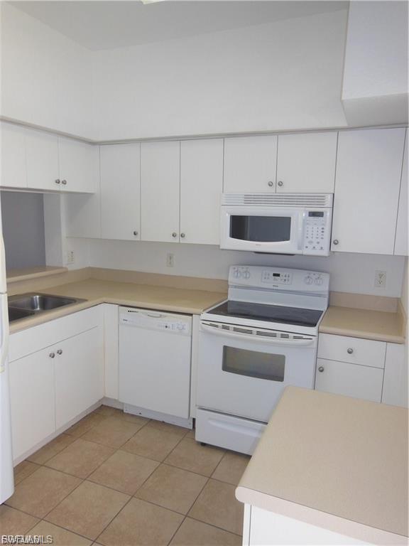 8312 Bernwood Cove Loop 1008 Property Photo 5