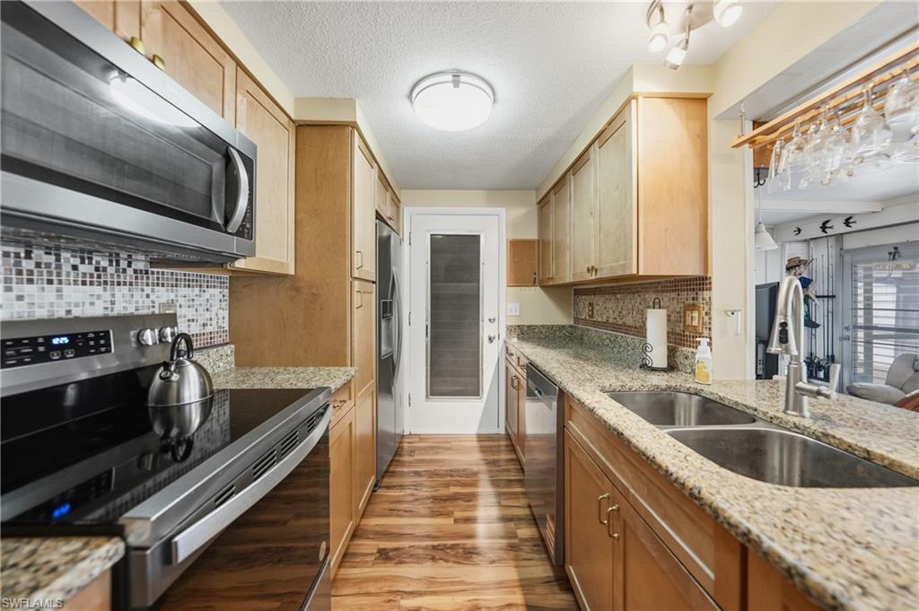 18366 Burkholder Cir Property Photo 8
