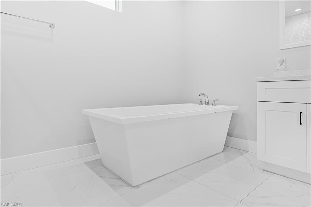 3305 Nw 1st Ter Property Photo 37