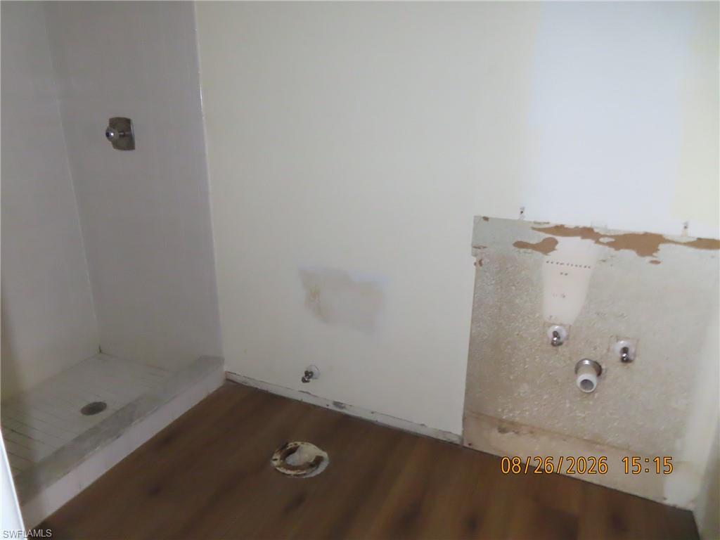 5640 Foxlake Dr Property Photo 9