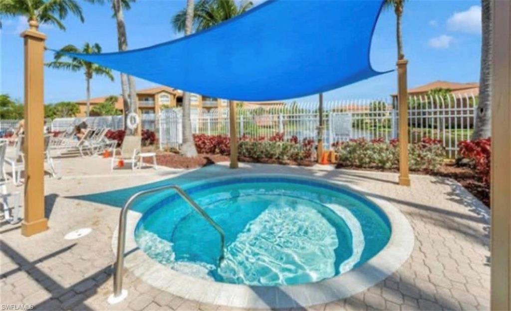 15585 Ocean Walk Cir 212 Property Photo 10