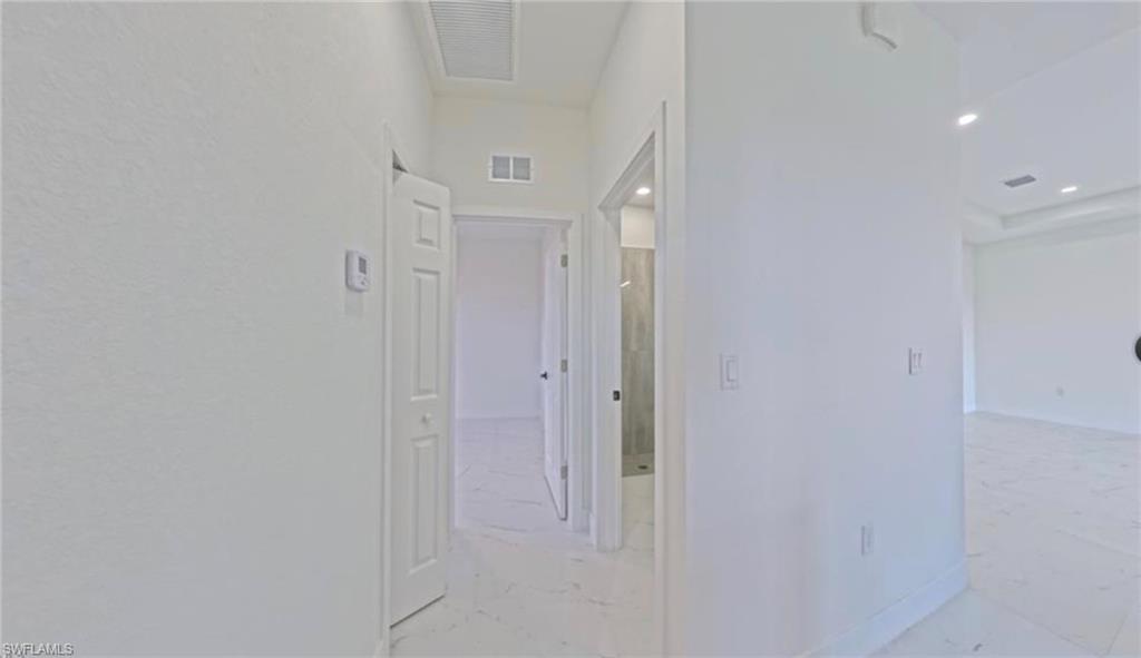 3306 74th St W Property Photo 10