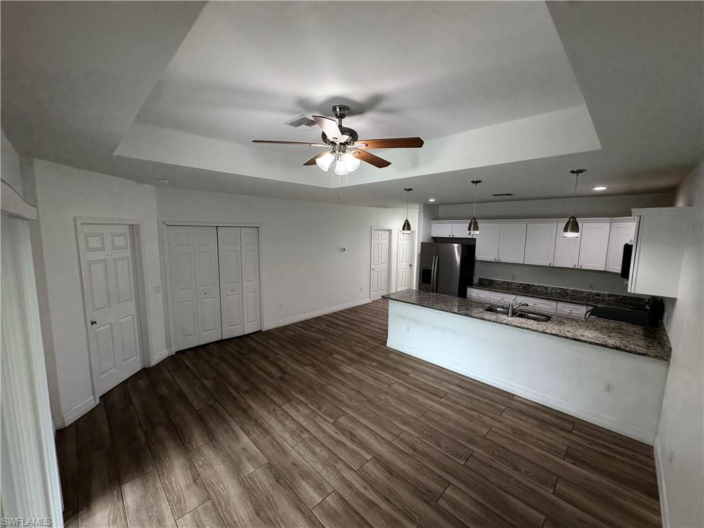 1104 Ichabod Ave S Property Photo 2