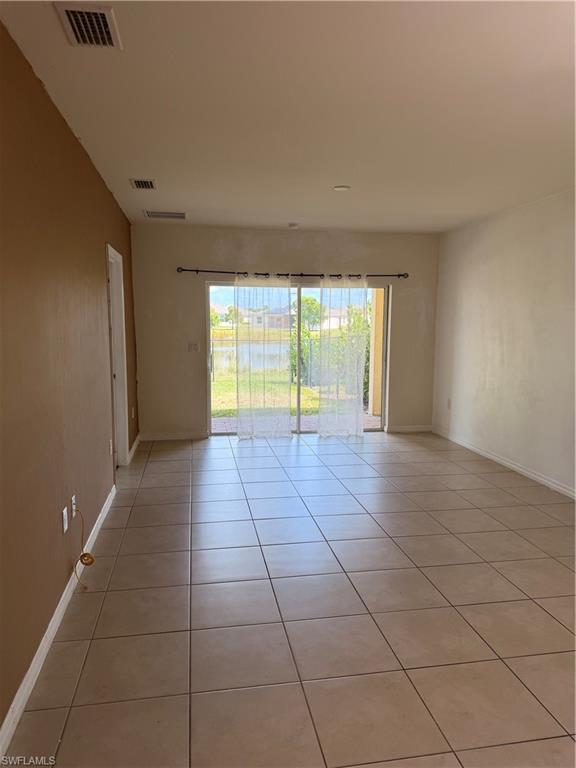 10801 Crossback Ln Property Photo 4