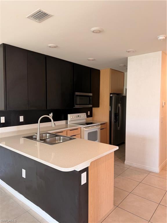 10801 Crossback Ln Property Photo 5