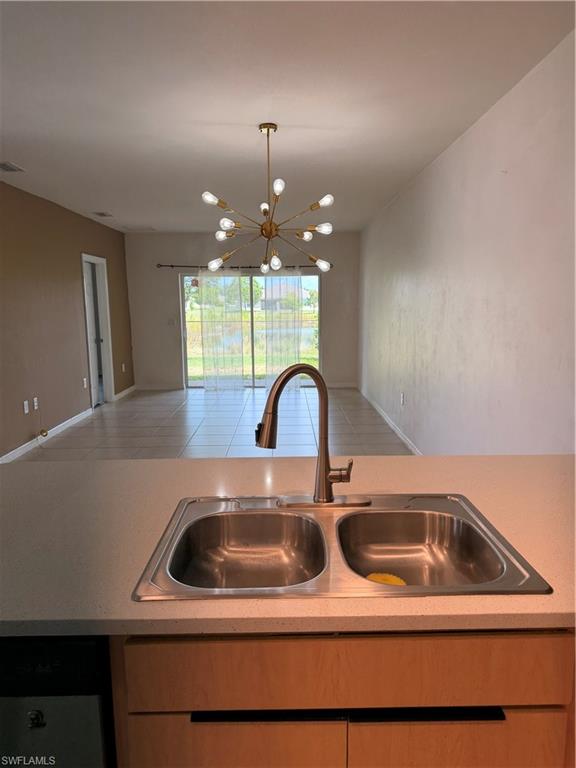 10801 Crossback Ln Property Photo 7