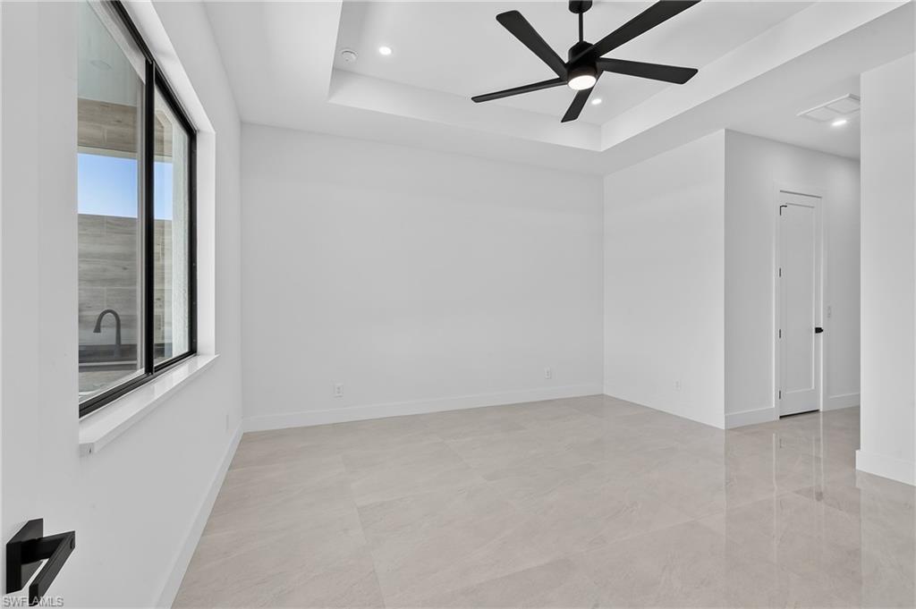 2525 Surfside Blvd Property Photo 22