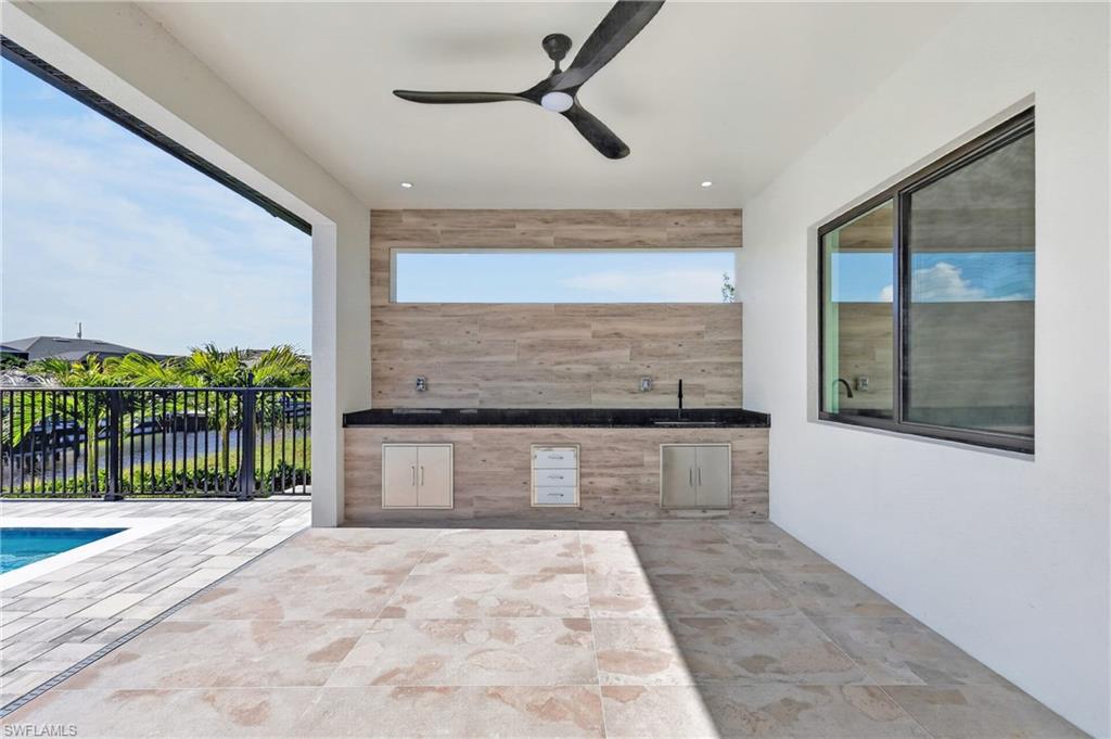 2525 Surfside Blvd Property Photo 28