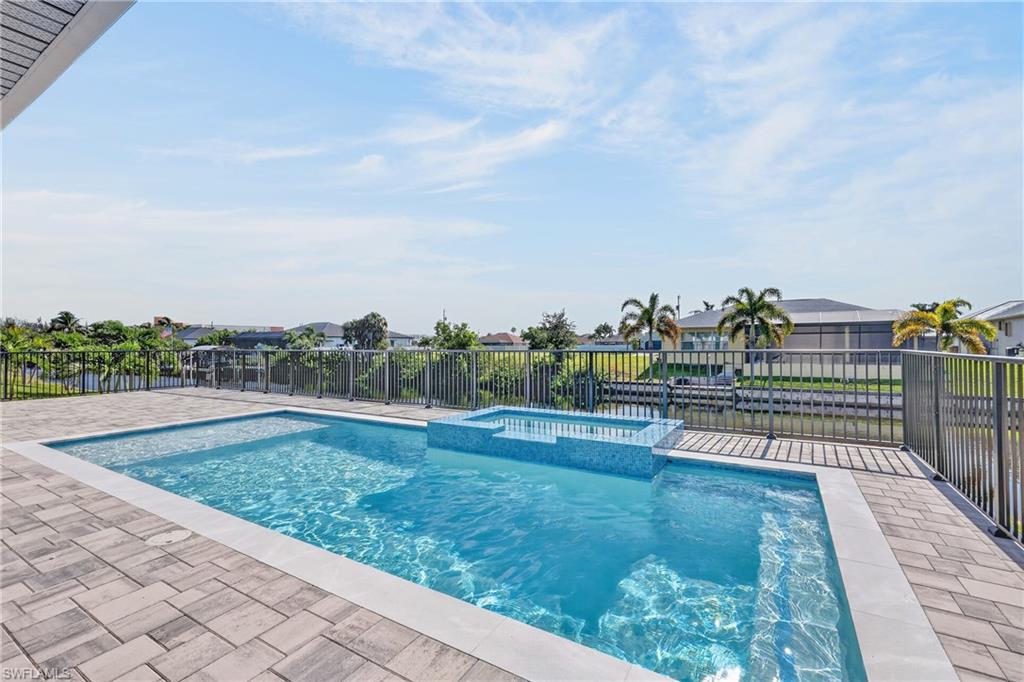 2525 Surfside Blvd Property Photo 29