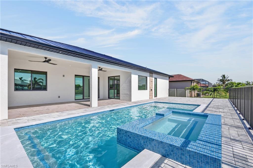 2525 Surfside Blvd Property Photo 30