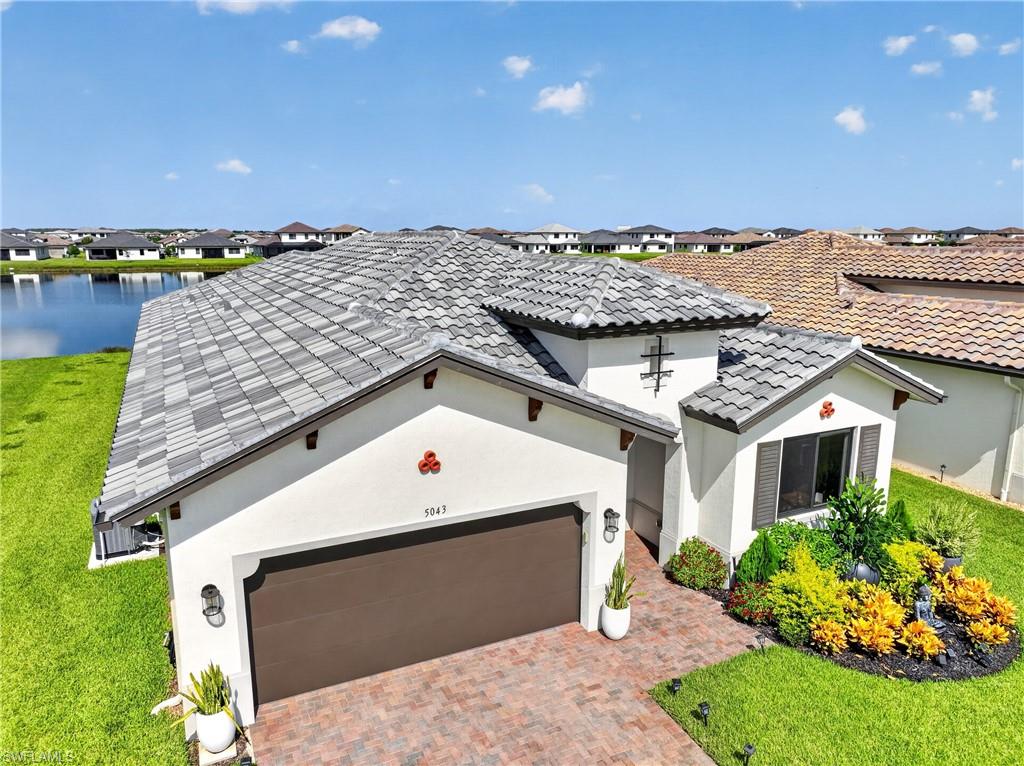 5043 Ofanto Ln Property Photo 2