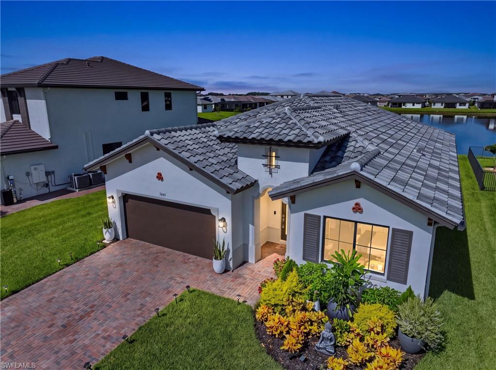5043 Ofanto Ln Property Photo 3