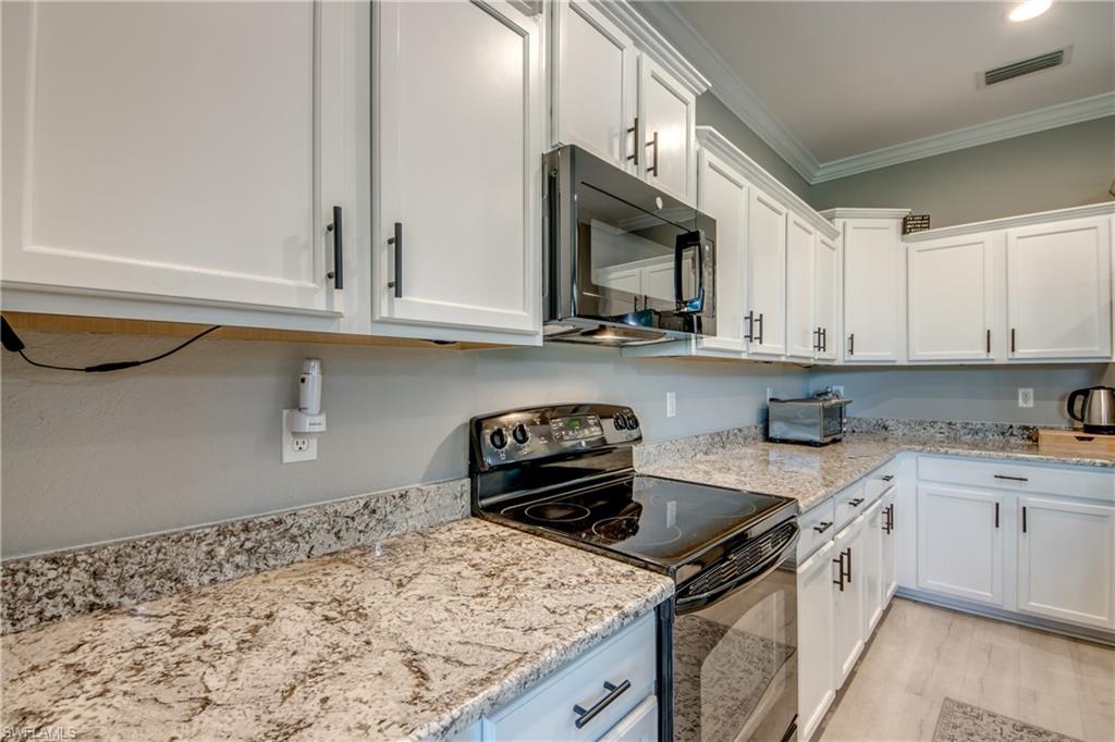 13056 Silver Thorn Loop Property Photo 12