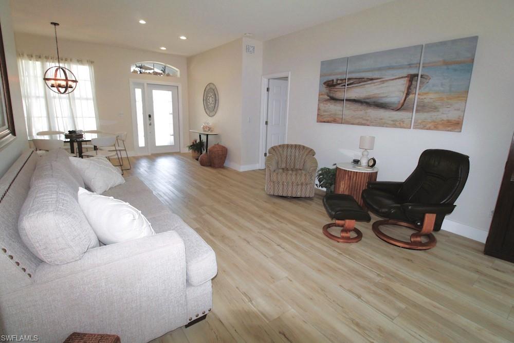 15733 Beachcomber Ave Property Photo 6