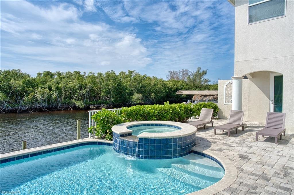 2368 Coral Point Dr Property Photo 4