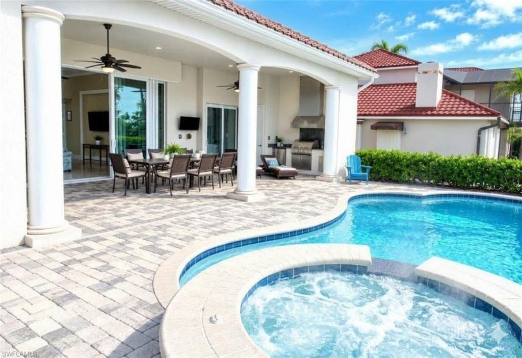 2368 Coral Point Dr Property Photo 4