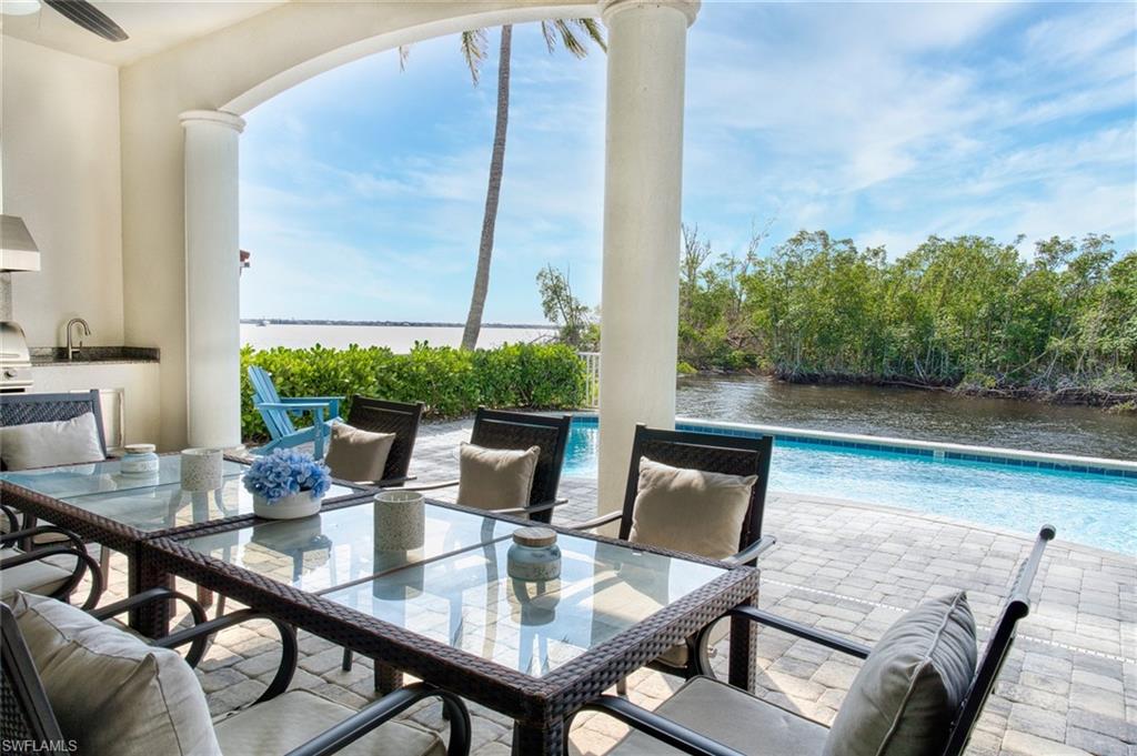2368 Coral Point Dr Property Photo 6