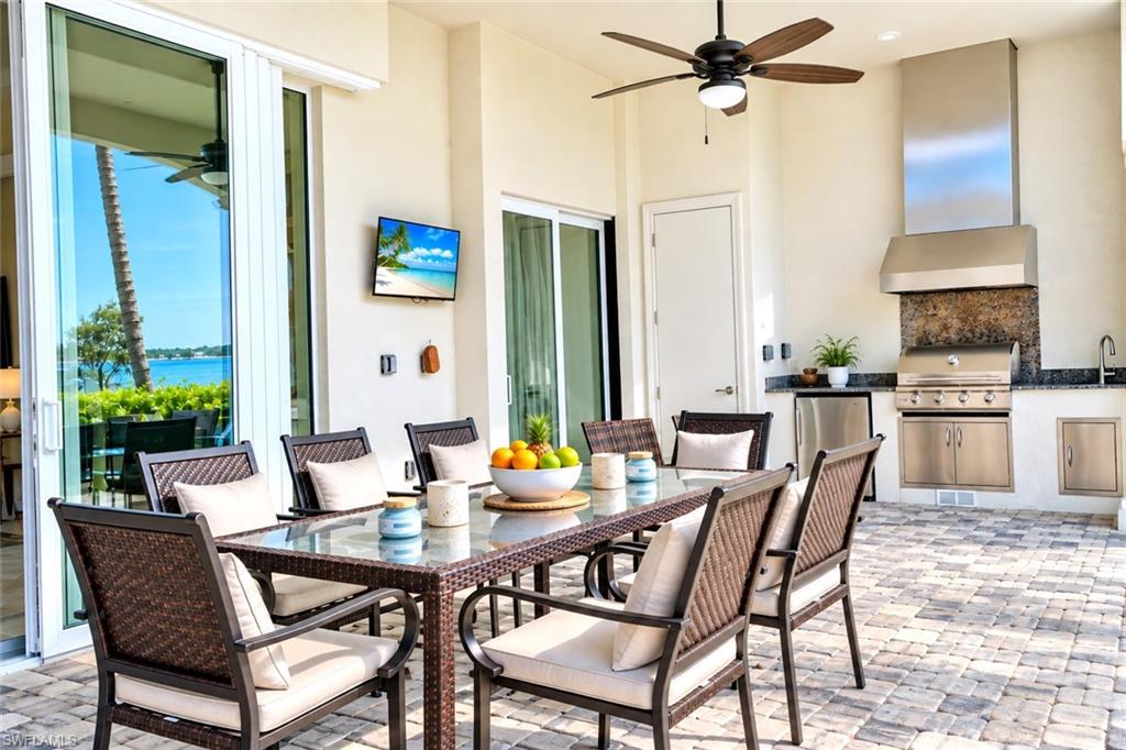 2368 Coral Point Dr Property Photo 9