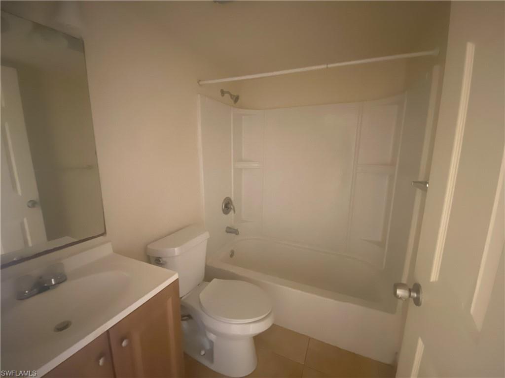 2229 Central Ave Property Photo 6
