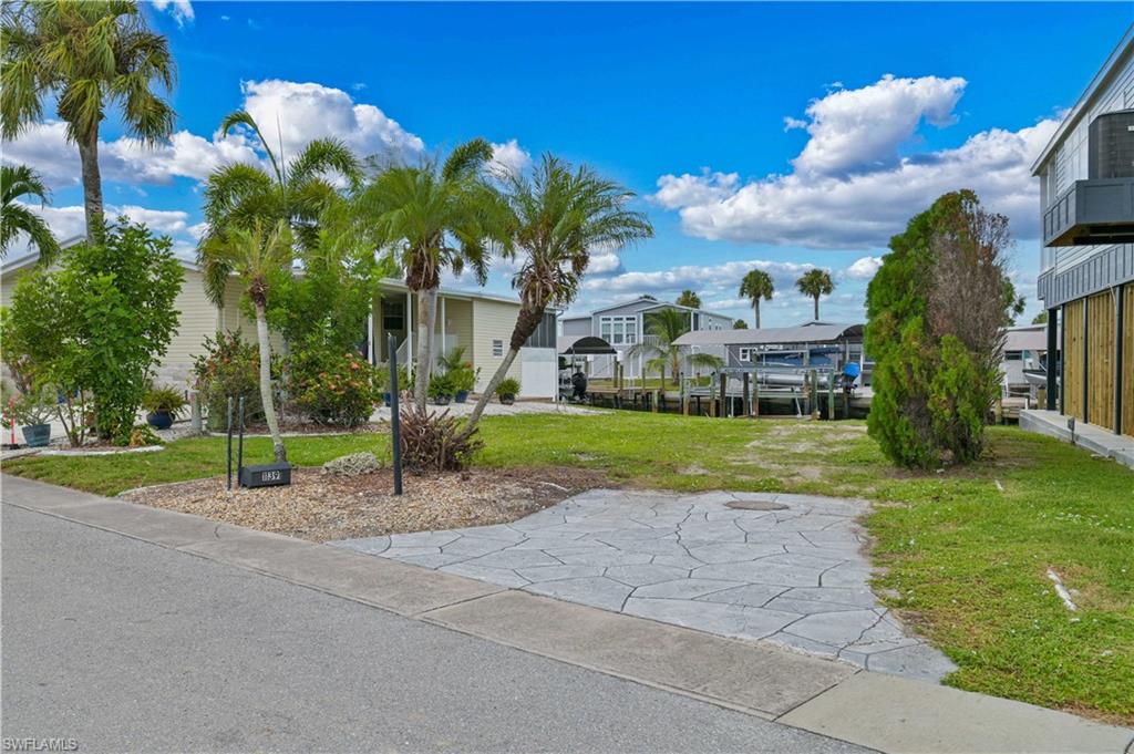 11391 Azalea Ln Property Photo 2