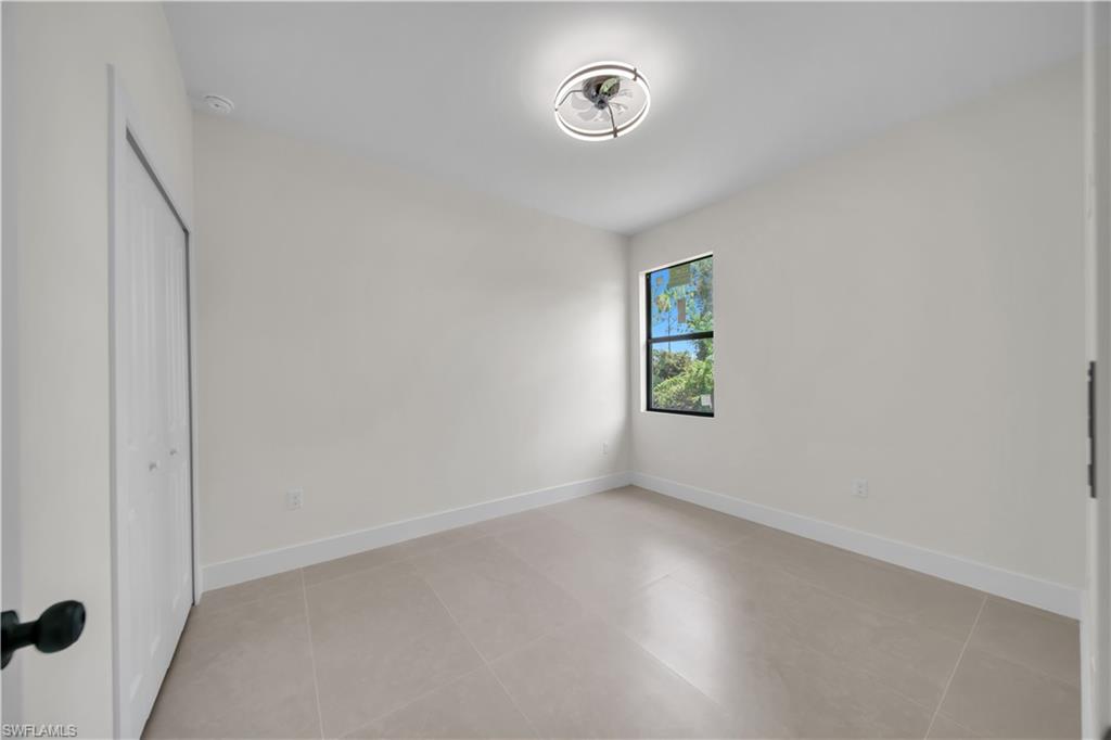 1070 Fayette Ave Property Photo 19