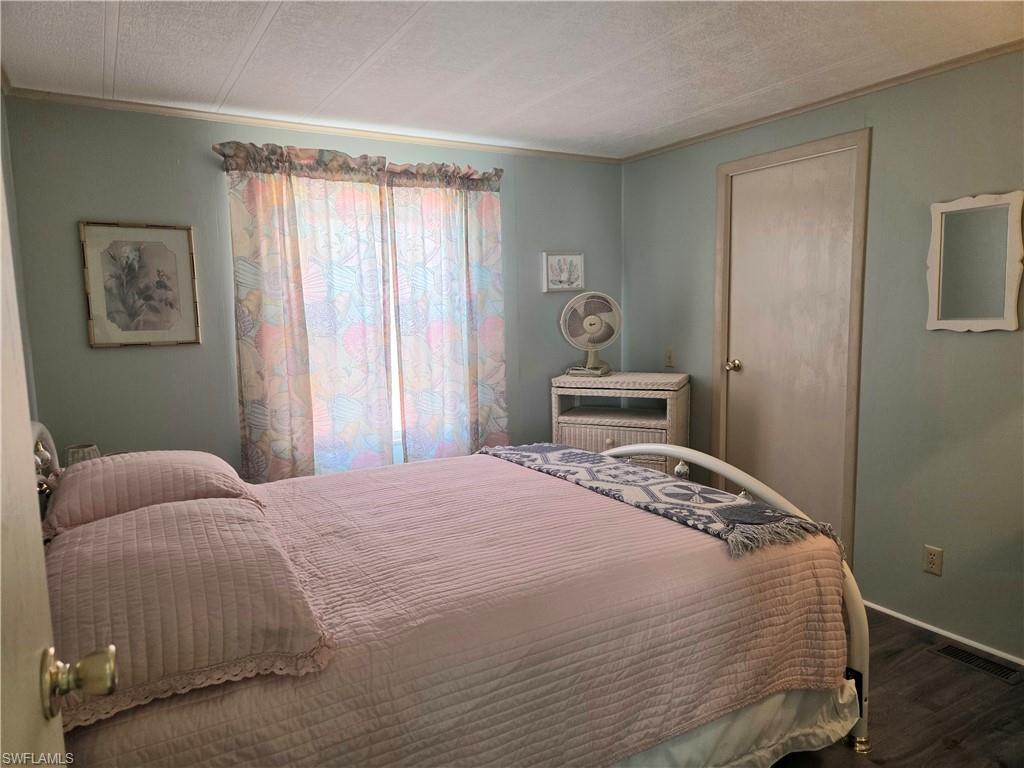 561 Winning Way Property Photo 19