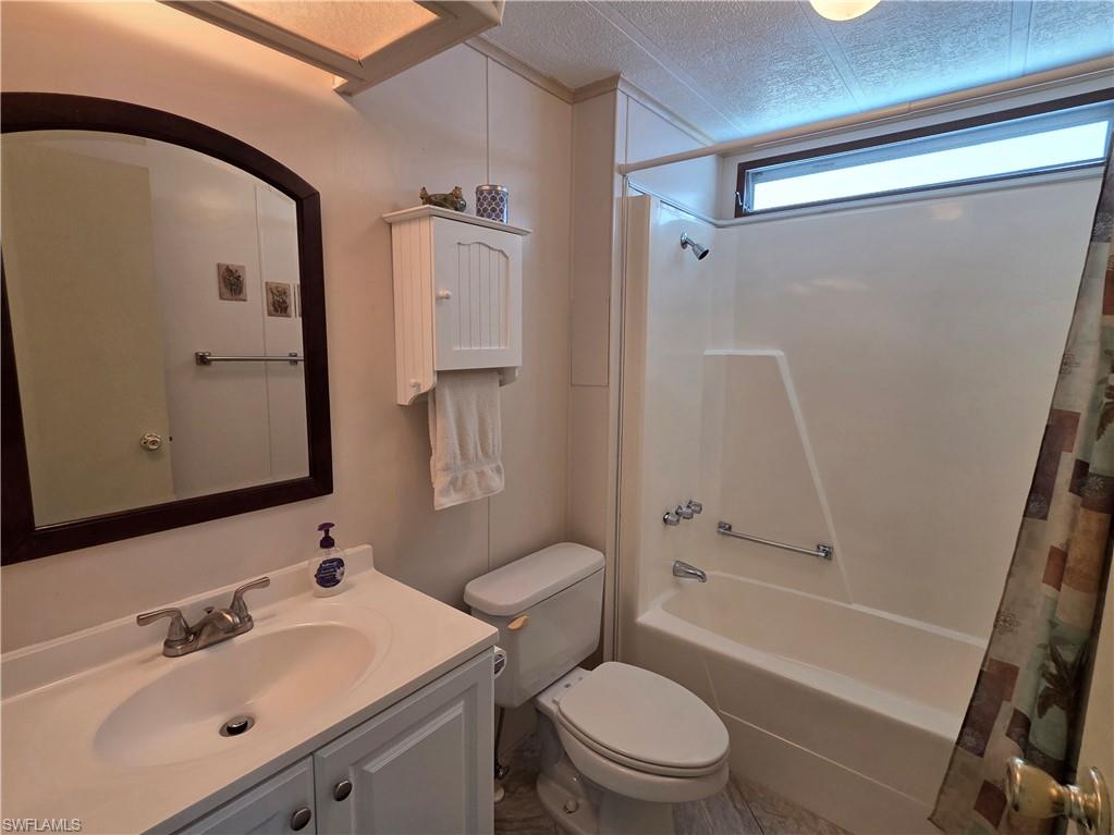 561 Winning Way Property Photo 24