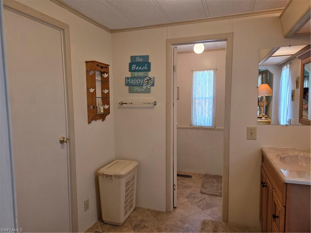 561 Winning Way Property Photo 28