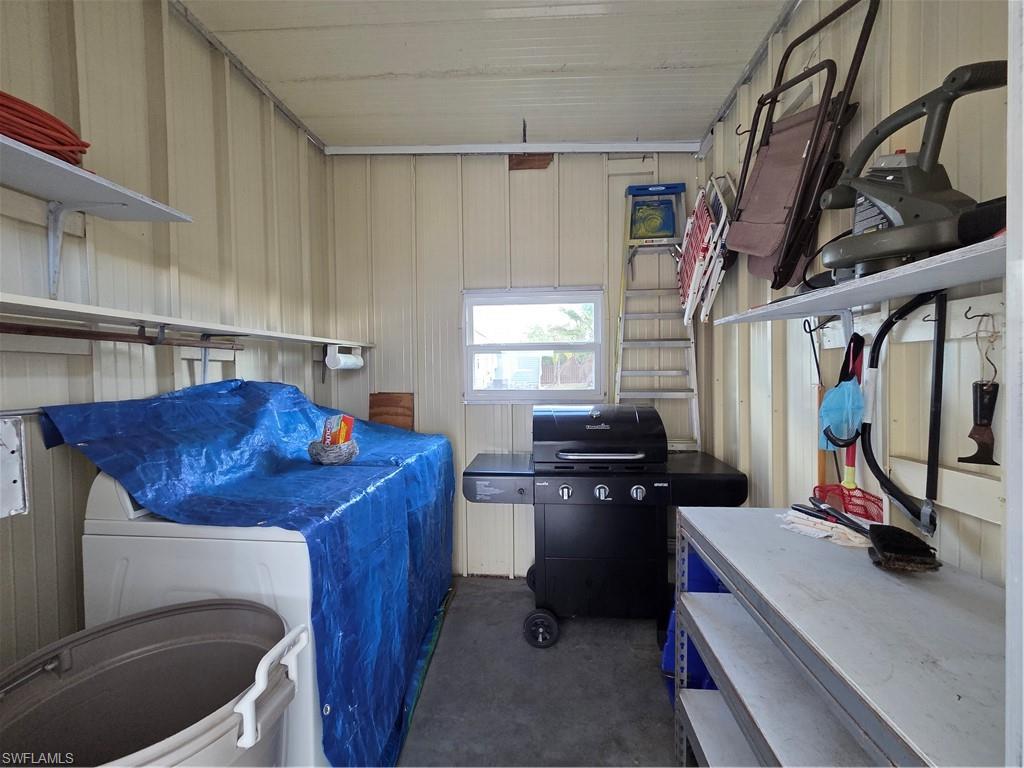 561 Winning Way Property Photo 33