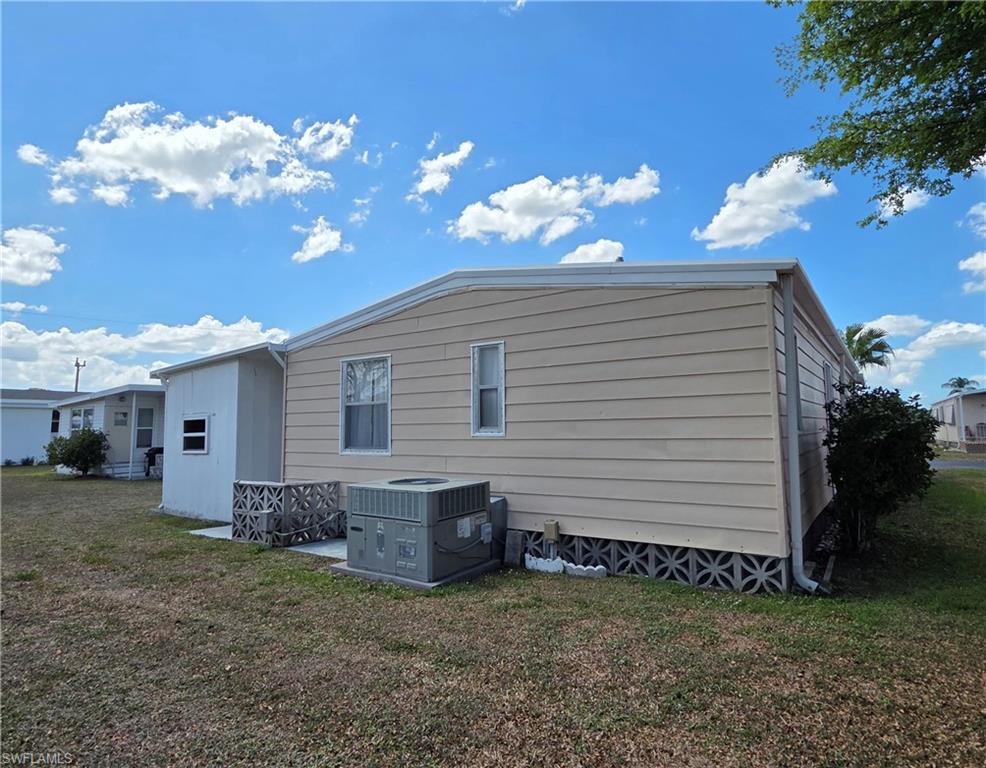 561 Winning Way Property Photo 35