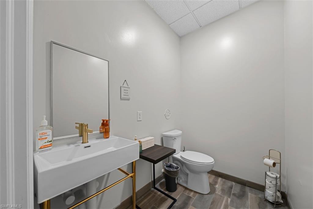 13861 Plantation Rd 103 Property Photo 17