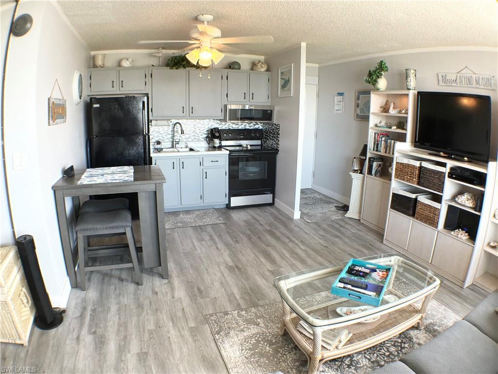 7330 Estero Blvd 508 Property Photo 9