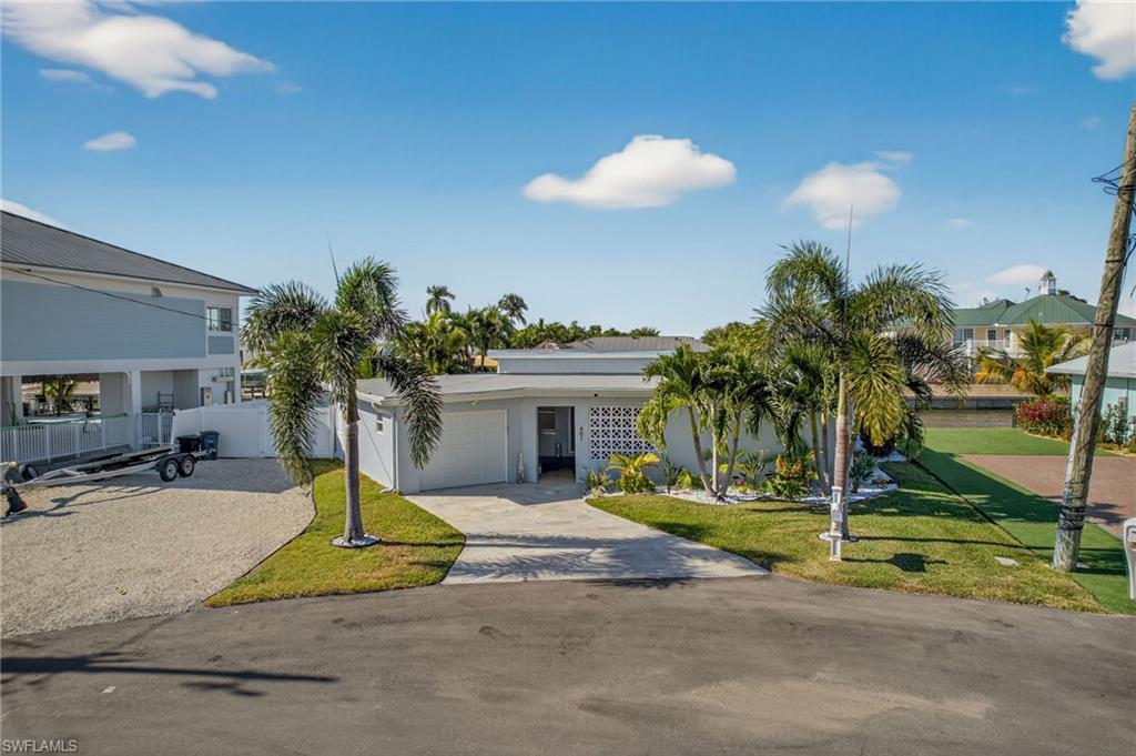 467 Madison Ct Property Photo 2