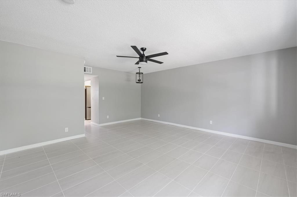 3225 E Riverside Dr 63f Property Photo 6