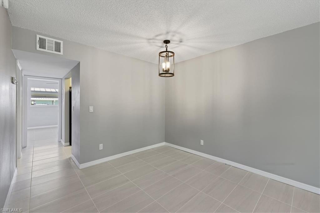 3225 E Riverside Dr 63f Property Photo 8