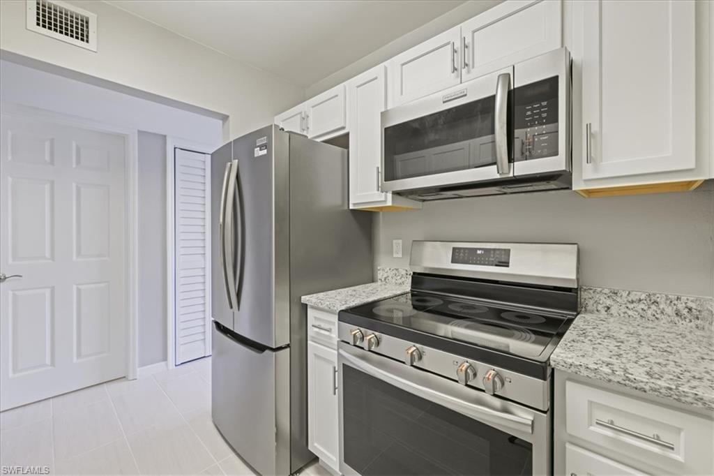 3225 E Riverside Dr 63f Property Photo 11