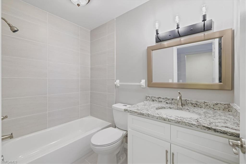 3225 E Riverside Dr 63f Property Photo 15