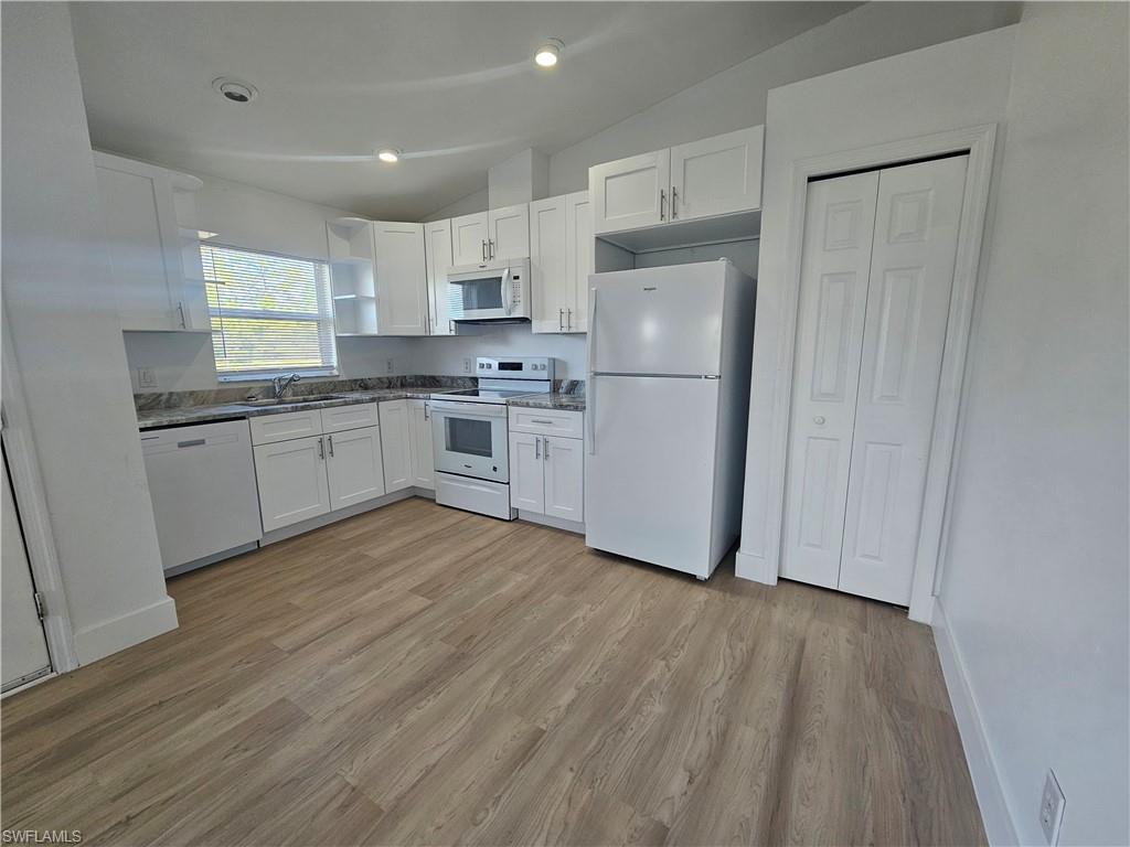 1247 Bacon Ave B Property Photo 4