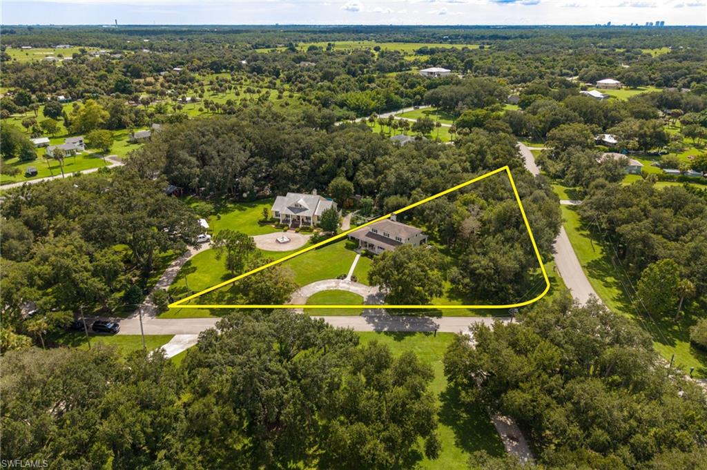 4691 Long Lake Dr Property Photo 2
