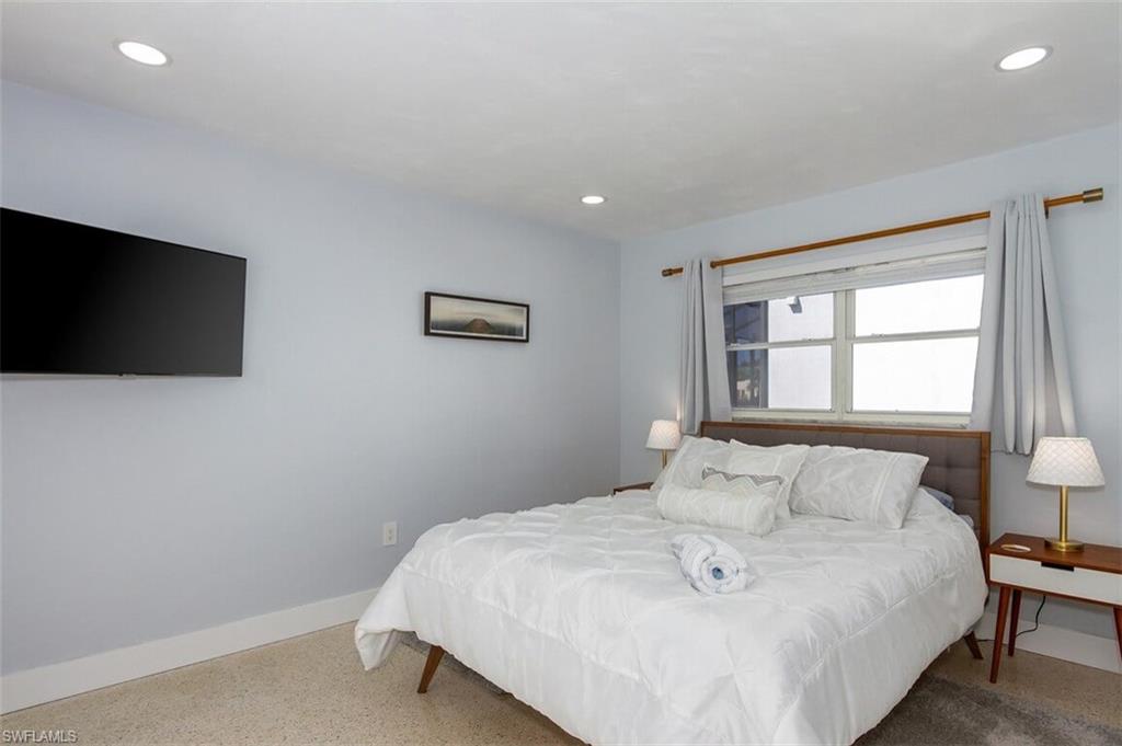 1408 Wellington Ct Property Photo 15