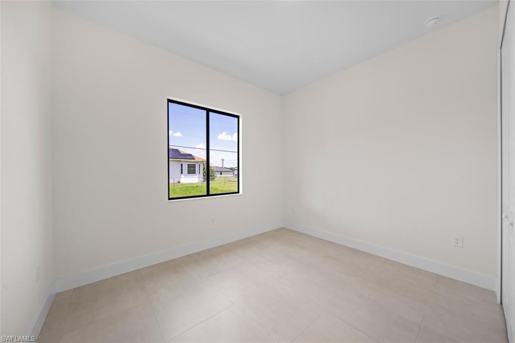 29 Trafalgar Pkwy Property Photo 28