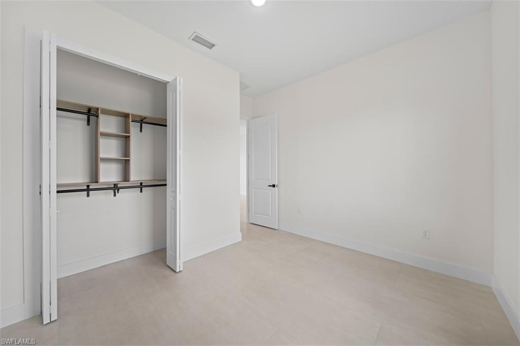 29 Trafalgar Pkwy Property Photo 30