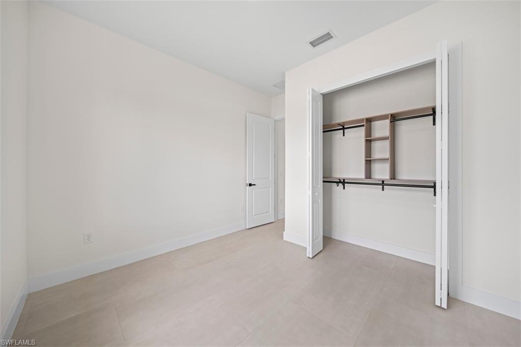 29 Trafalgar Pkwy Property Photo 37