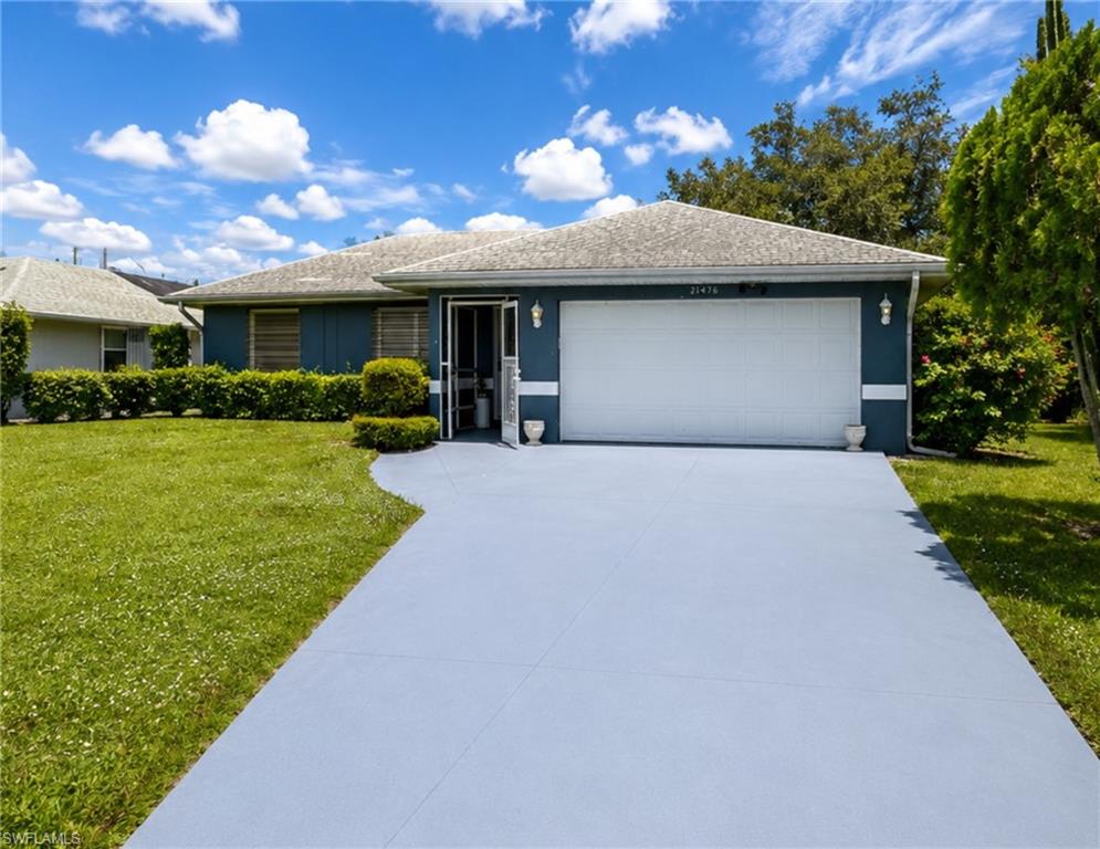 21476 Peachland Blvd Property Photo 2