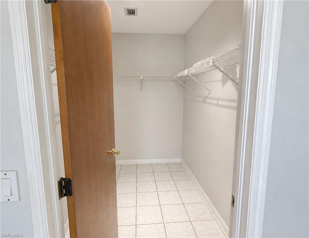 21476 Peachland Blvd Property Photo 13