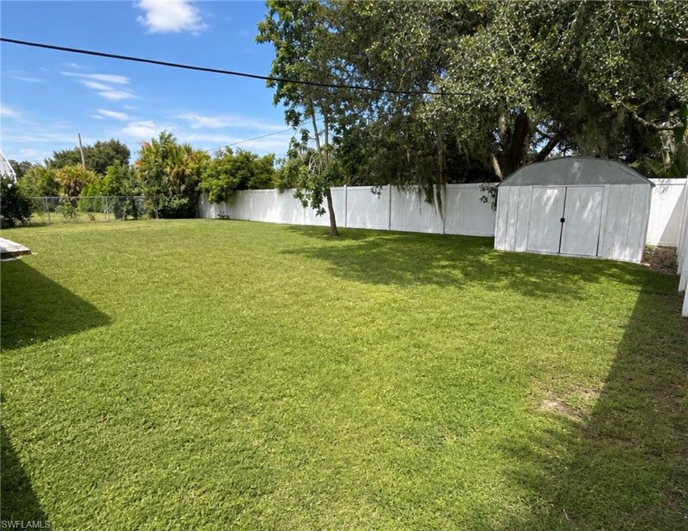21476 Peachland Blvd Property Photo 20