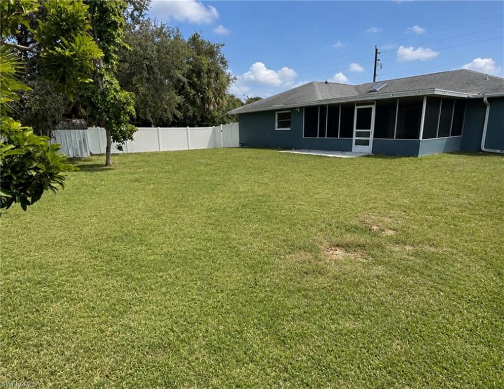 21476 Peachland Blvd Property Photo 23