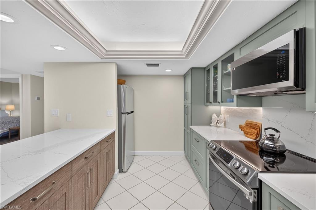 2929 W Gulf Dr 102 Property Photo 10